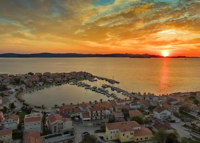 Апартаменты Stipe Бибинье