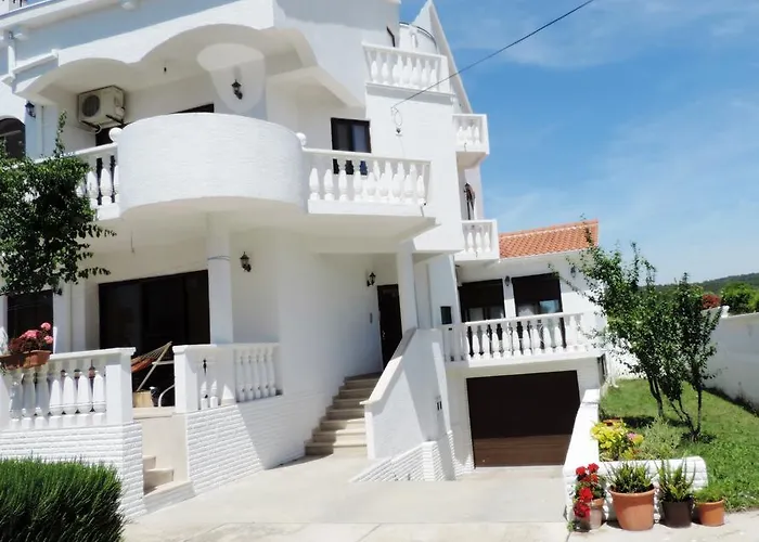 Апартаменты Stipe Бибинье