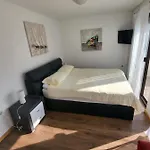 Apartment Stipe